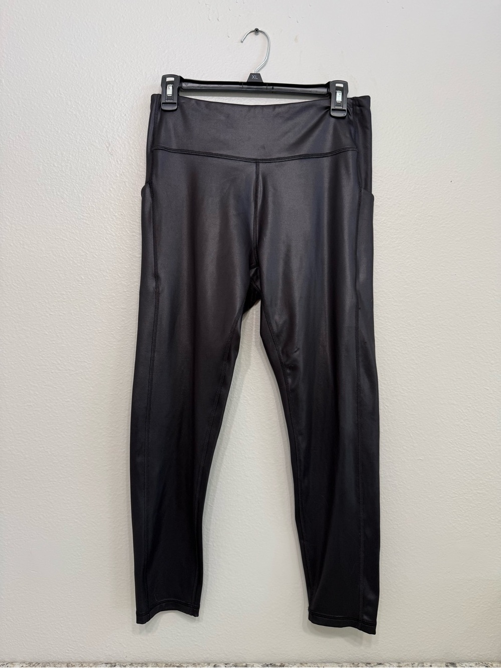 Tek Gear Black Ultrastretch Active Capri Length Leggings
